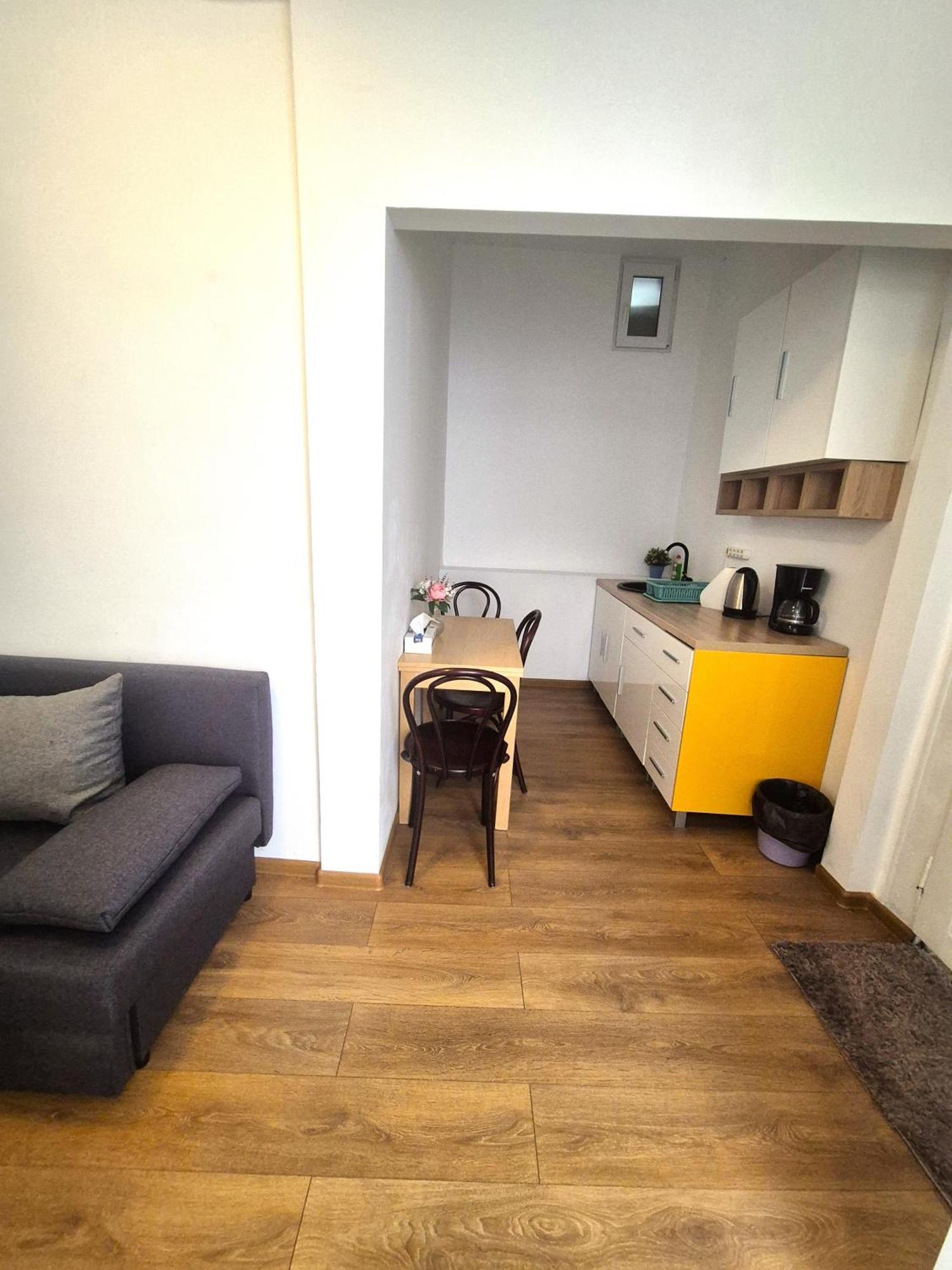 Centrum House