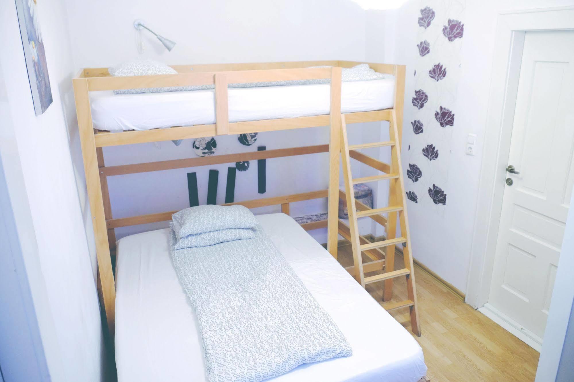 Centrum House Hostel *